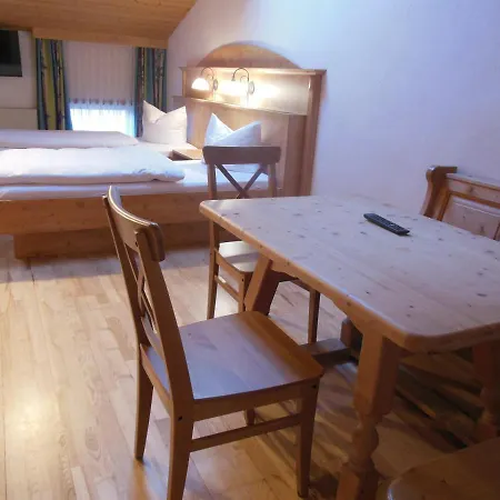 Altwirt Inn